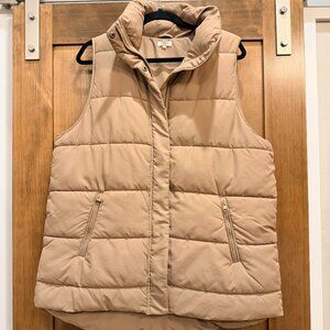 Splendid x @cellajaneblog Khaki Puffer Vest